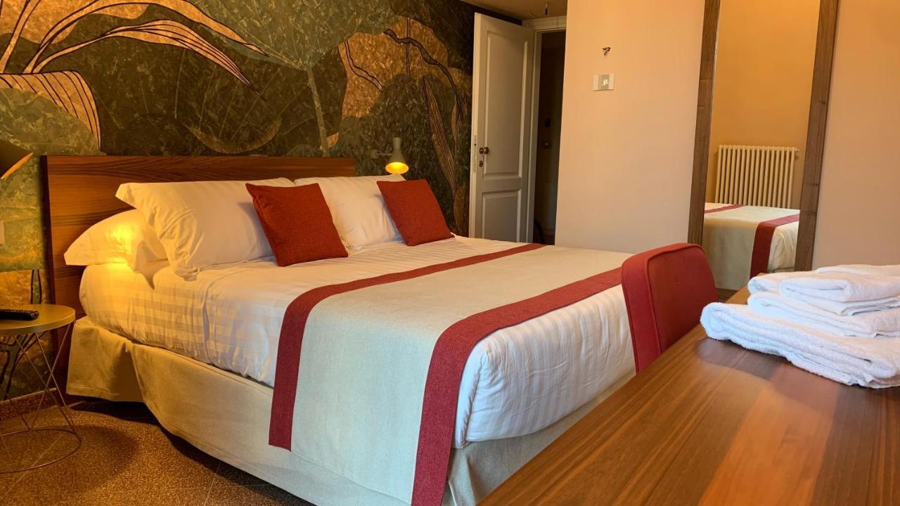 Dimora Del Leone Gaeta Bed & Breakfast Exterior photo