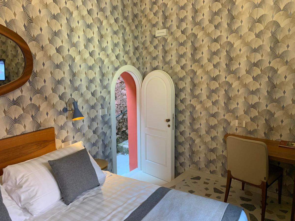Dimora Del Leone Gaeta Bed & Breakfast Exterior photo