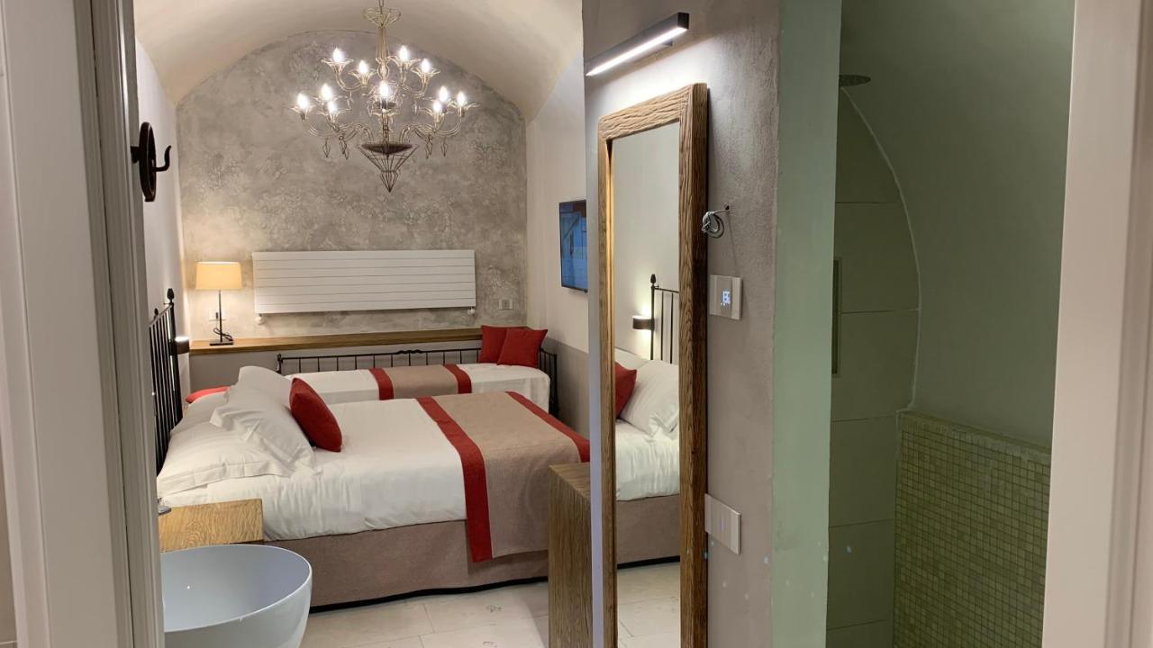 Dimora Del Leone Gaeta Bed & Breakfast Exterior photo