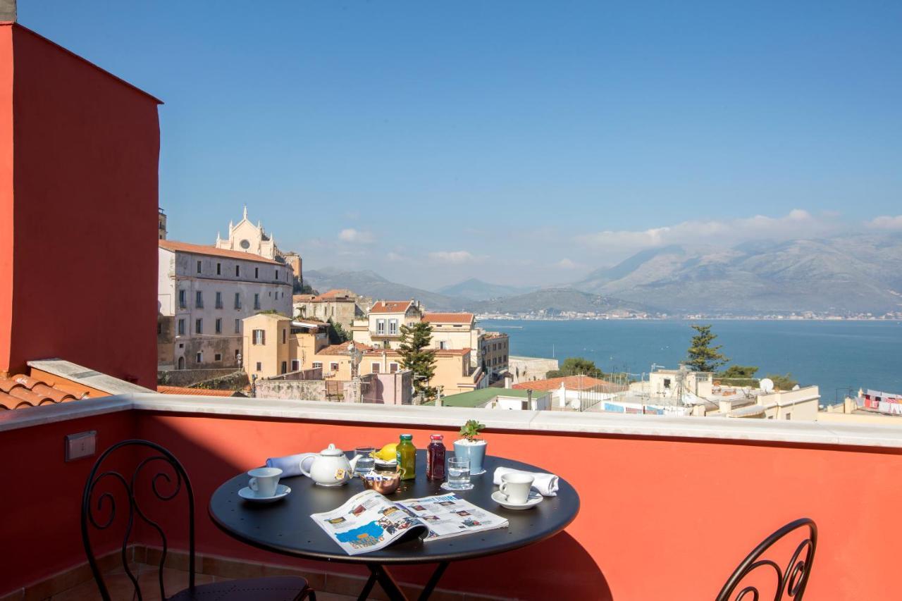 Dimora Del Leone Gaeta Bed & Breakfast Exterior photo