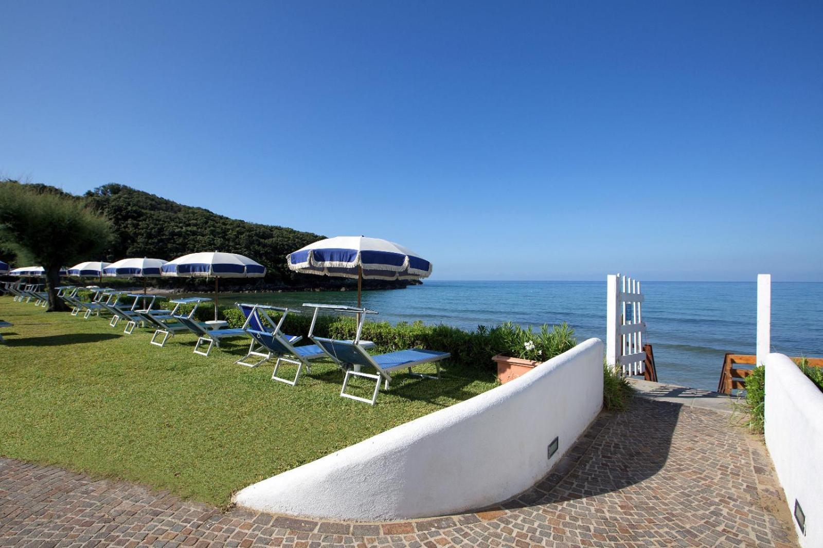 Dimora Del Leone Gaeta Bed & Breakfast Exterior photo